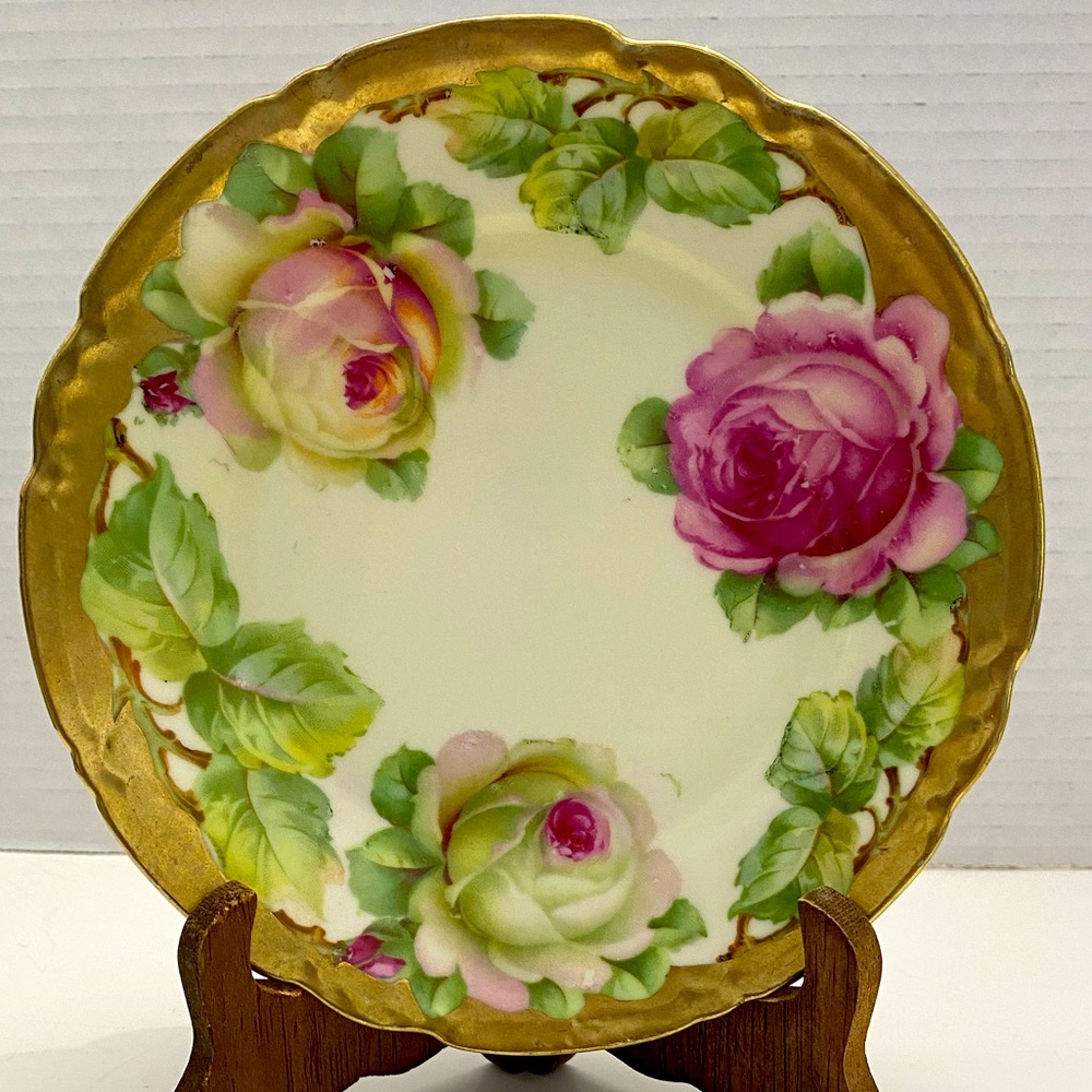 Small Decorative Gold-Trimmed Porcelain Plate Adorned w/3 Cabbage Roses Vintage